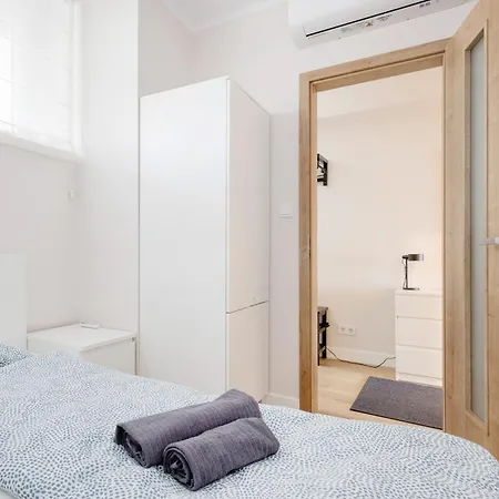 Appartement Elegant Overlooking The Music Academy *